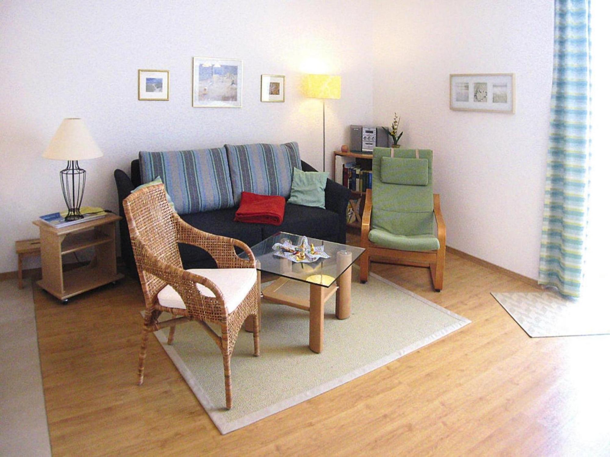 Apartment In With Community Pool *